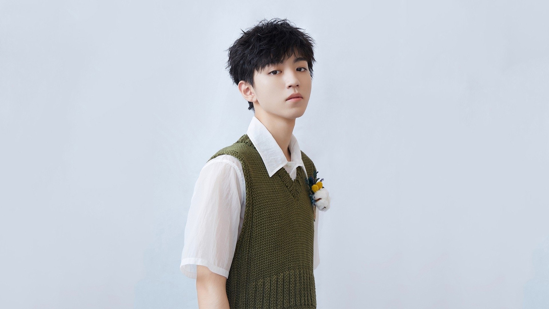 跨界冰与火,南非绿茵爆冷夜,劳塔罗赛道雷霆逆袭