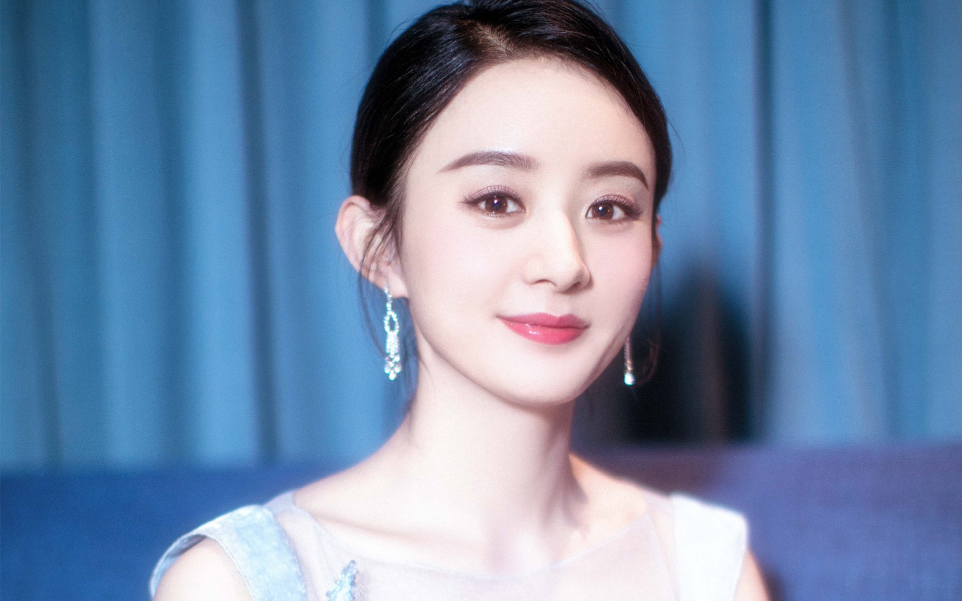 蓝衣失魂,红袍加冕,当京多安在2026年世界杯B组的德比中,为葡萄牙写下最锋利的一笔